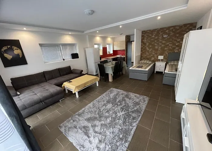Malibu Apartman & Jacuzzi